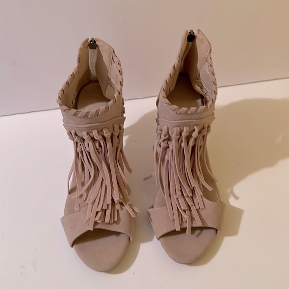 Tan Peep Toe Sandals With Lots of Fringe and Whip Stitching Detail Europe 42